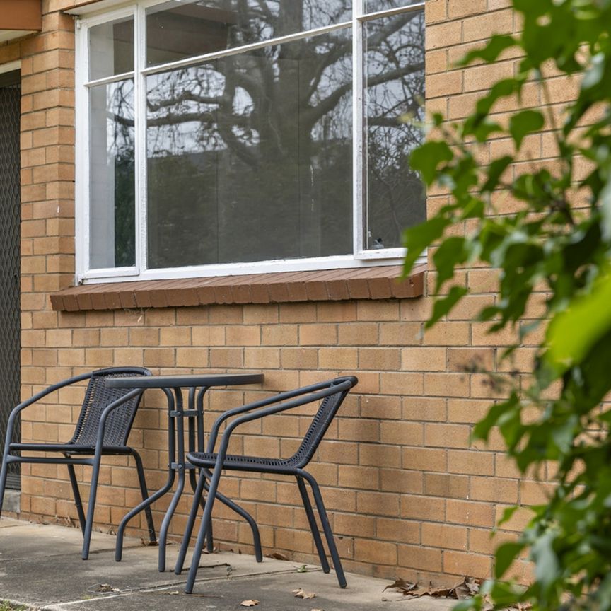 Modern comfort meets unbeatable convenience - Photo 1