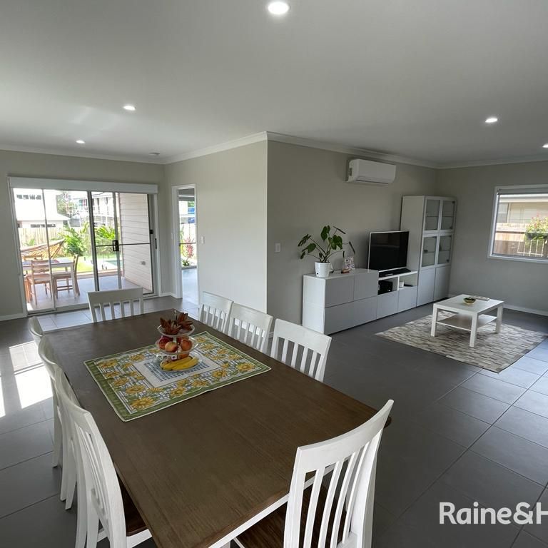 MODERN LIVING CLOSE TO SHOPS & BAY WITH MAGNESIUM POOL - Photo 1