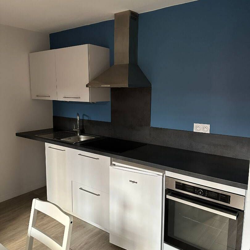 Beau studio meublé en location de 25,26m², situé rue de Fontenelle à Rouen, 490€ charges comprises - Photo 1