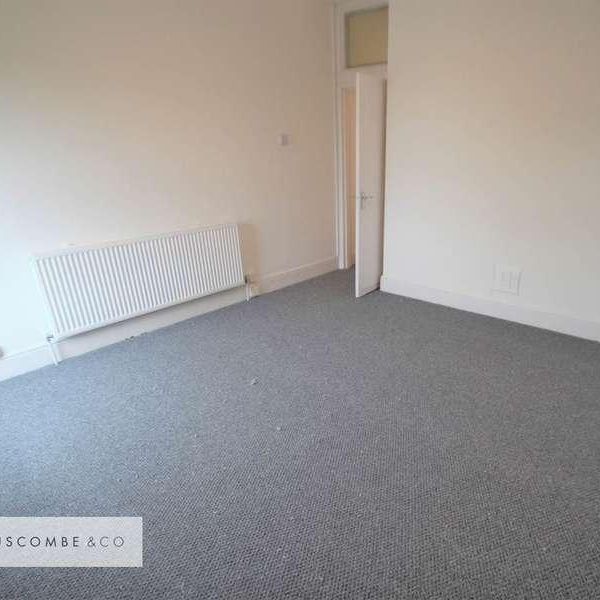 Fields Park Road, Newport, NP20 - Photo 1