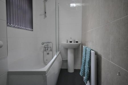 Wesley Road, Armley - Photo 2