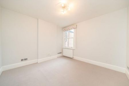 5 bedroom semi-detached house to rent - Photo 5