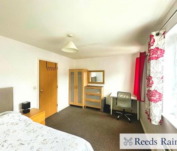 3 bedroom semi-detached house to rent - Photo 6