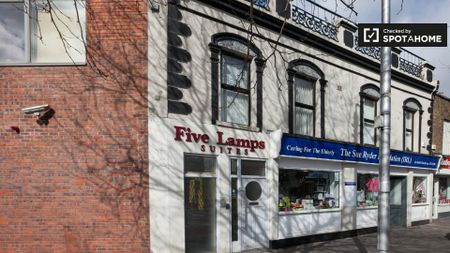 2-bedroom apartment for rent in East Wall, Dublin - Photo 2