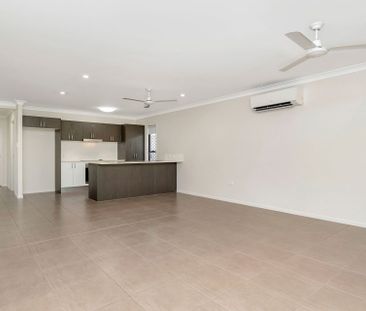 Family Home Located in Shaw! - Photo 1