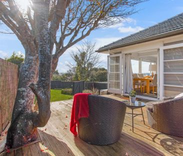 Character & Modern Comfort in the Heart of Howick - Photo 4