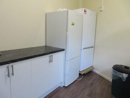 SHARED RESIDENTAL DWELLING IN POPULAR HATAITAI - Photo 3