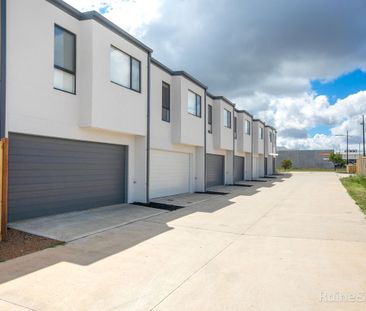 Brand New Townhouse - Photo 3