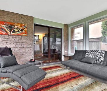 For Lease - 462 Withnell Crescent, Oakville, Ontario - Photo 1