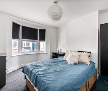 5 bedroom terraced house to rent - Photo 5