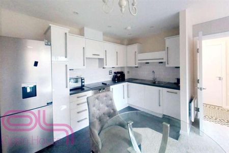 Prince Regent Road, Hounslow, TW3 - Photo 2