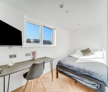 6 bedroom house to rent - Photo 2