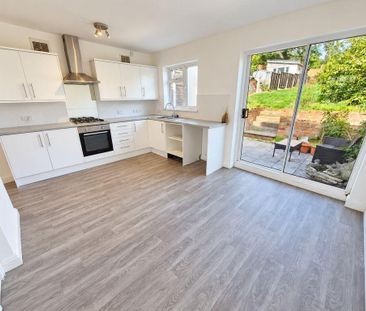 2 bedroom semi-detached house to rent - Photo 5
