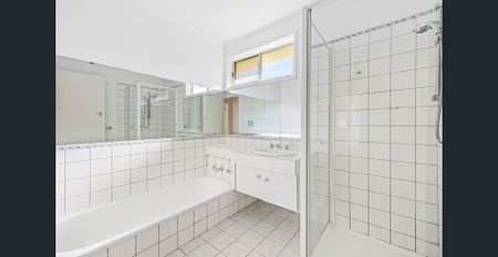 Light, Bright & Full of Charm - Photo 4