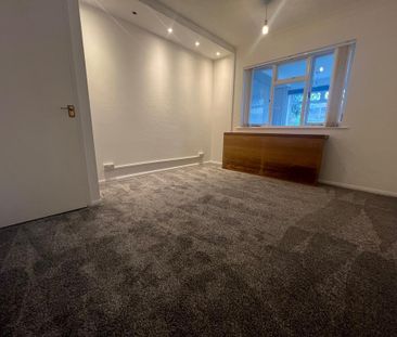 2 bedroom bungalow to rent - Photo 1