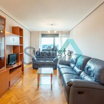 Alquiler de piso en Avenida Roma - Foto 1
