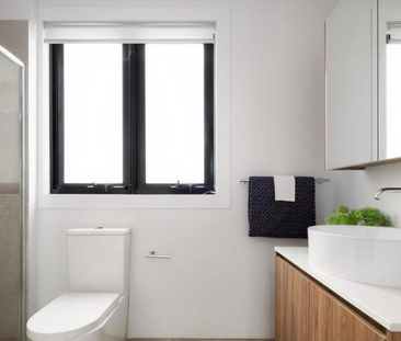 Mooroolbark - Photo 1