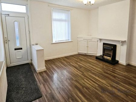 3 bedroom terraced house to rent - Photo 2