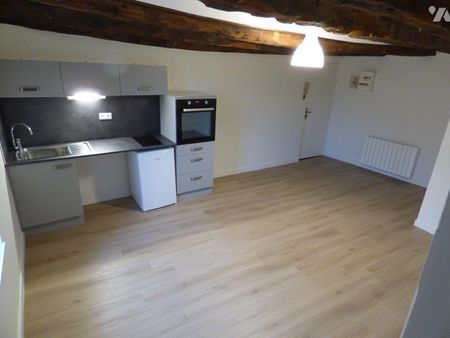 Dans le centre d'HEDE, Appartement DUPLEX au 2ème (et dernier étage) de 35 M² carrez, 42 M² au ... - Photo 3