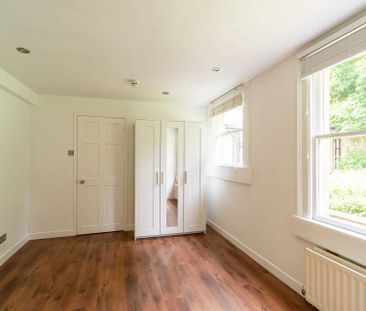 London Road - Photo 1