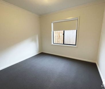 SWAN RETREAT - Photo 4