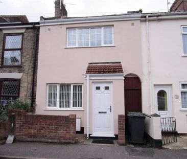 2 bedroom terraced house to rent - Photo 1