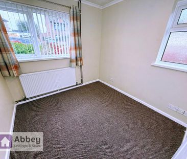 2 bedroom detached bungalow to rent - Photo 4