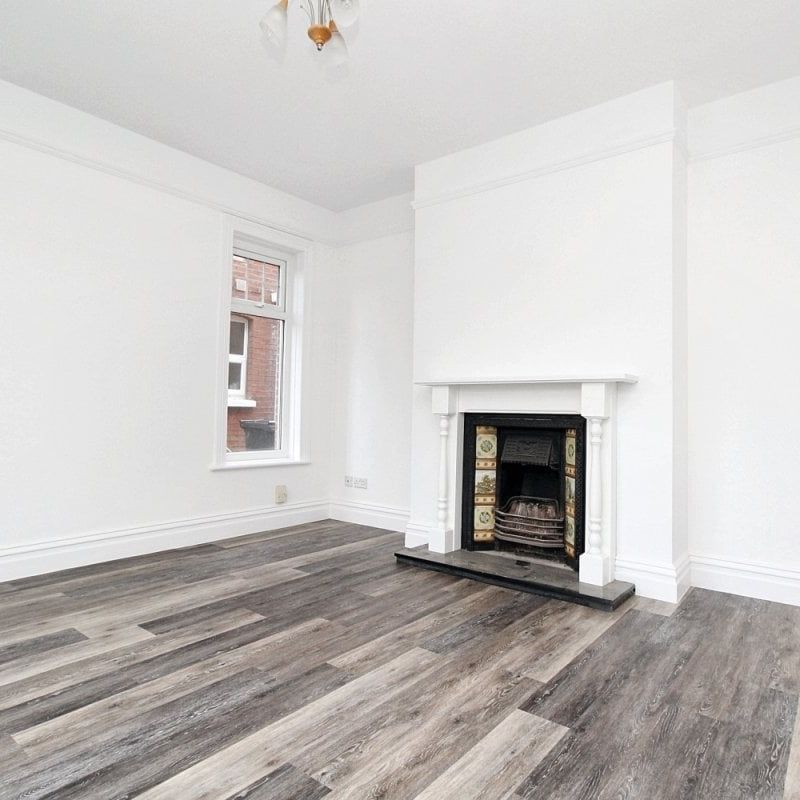 Penn Hill Avenue, Penn Hill, Poole - Photo 1