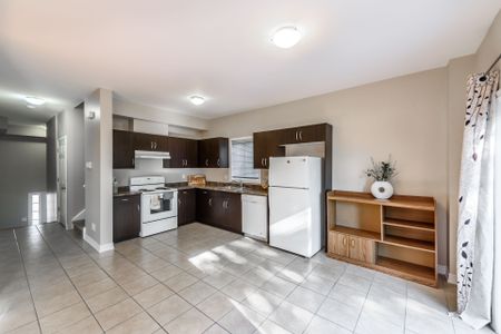 For Lease - 81 Wellington Street, Thorold, Ontario - Photo 2