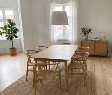 Charmerende lejlighed med elegant indretning i Aalborgs hjerte - Photo 6