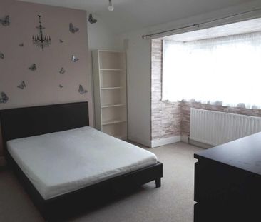 3 bedroom semi-detached house to rent - Photo 6