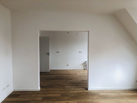 Sanierte Dachgeschosswohnung direkt in der Innenstadt - Foto 4