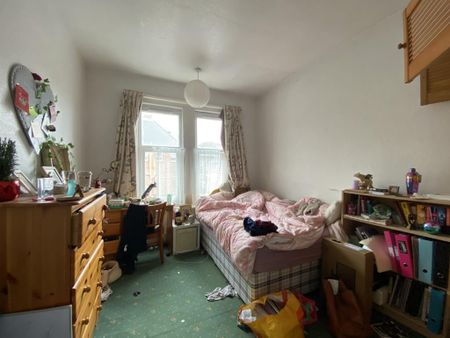 6 bedroom terraced house to rent - Photo 3