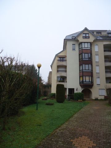 Location Appartement 3 pièces 70m² NEVERS 58000 - Photo 4