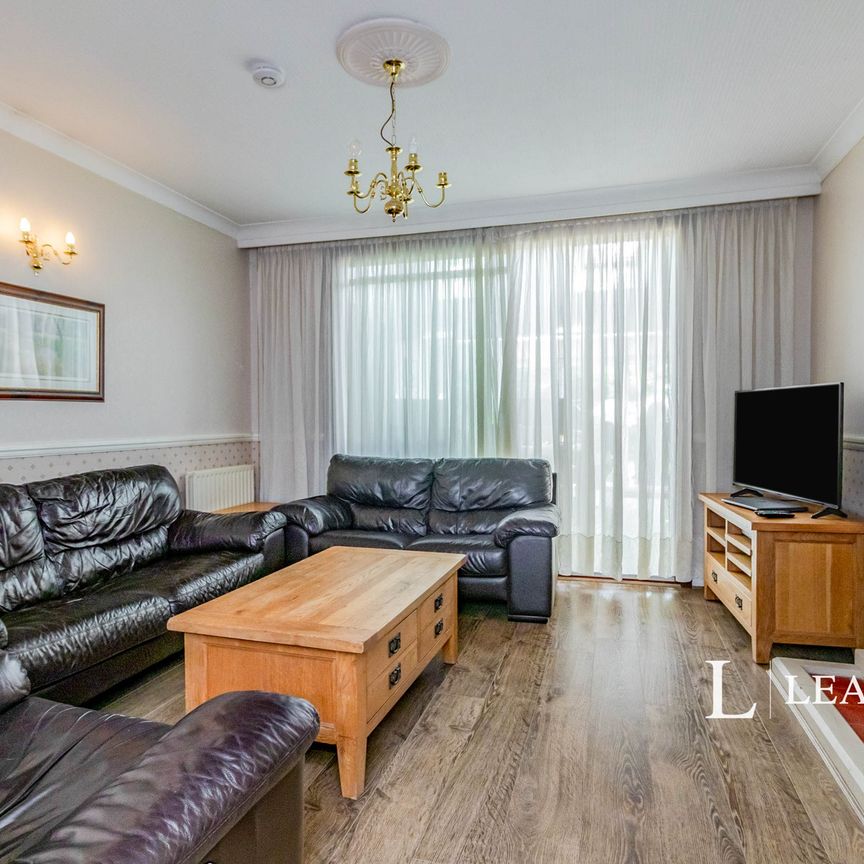 1 bedroom property to rent Burwood Road, Hersham, Walton-on-Thames, KT12 - Photo 1