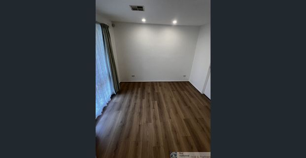 Exquisite Family Home for Rent! - Photo 1