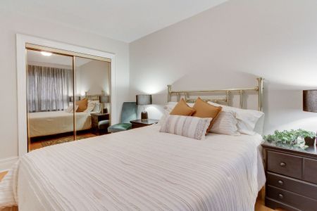 For Lease - 108 Rogers Road Unit# Main, Toronto, Ontario - Photo 3