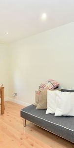 A fantastic one bedroom first floor apartment located on the popular North End Road. - Photo 3
