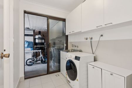 Renovated & Convenient 2x1 Unit in Prime Palmyra Location!! - Photo 3