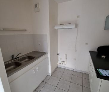 Location Appartement 2 pièces 45m² - Photo 6