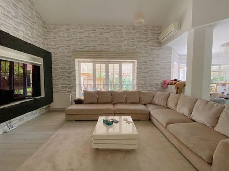 Villa in Iancu Nicolae-British School area - Photo 2