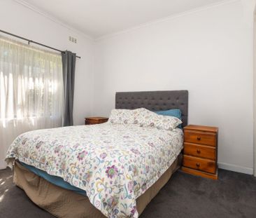 41 Churchill Avenue, Flora Hill - Photo 2