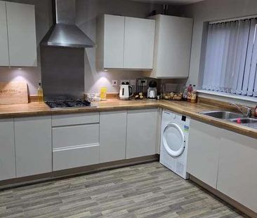 Churchill Road, Uxbridge, UB10 - Photo 6