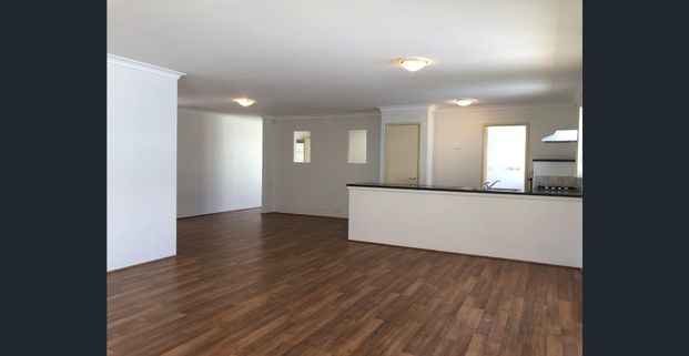 Spacious home in sought after location - Photo 1