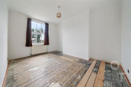 2 bedroom maisonette to rent - Photo 5