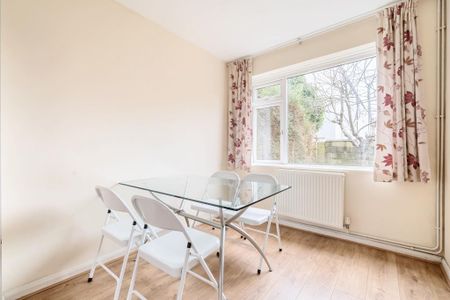 2 bedroom semi-detached house to rent - Photo 2