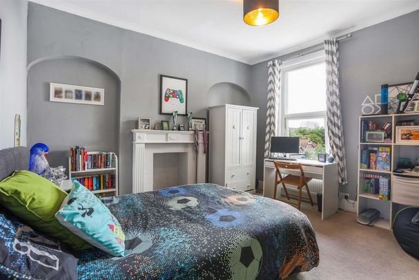 5 bedroom semi-detached house to rent - Photo 1