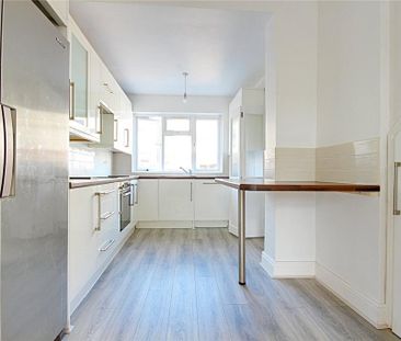 3 bedroom detached house to rent - Photo 5