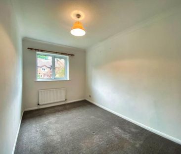 3 bedroom end of terrace house to rent - Photo 4