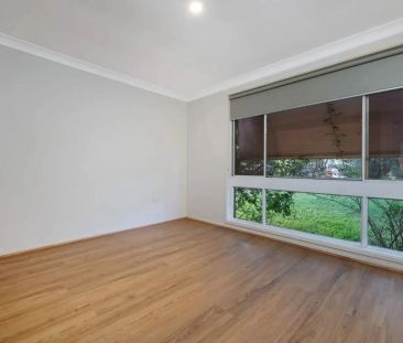 “Three Bedroom Family Home - Includes Water Usage” - Photo 4